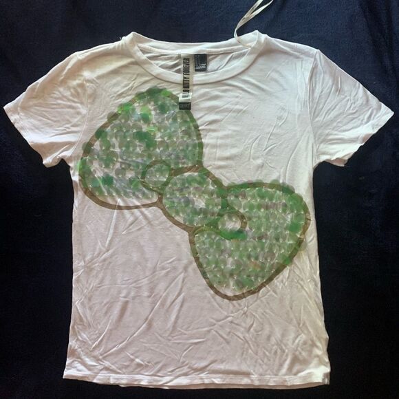 Forever 21 & Sanrio Hello Kitty Collection Exclusive T Shirt - Picture 1 of 3